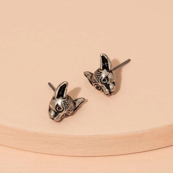 ⭐️ Awesome Rustic Style Jackal Stud Earrings ⭐️ - Picture 3 of 3